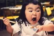 娱乐吃瓜酱外婆是谁,娱乐吃瓜酱外婆的真实身份，背后故事令人惊讶